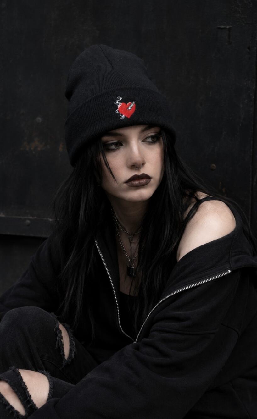 Heartbreaker Punk Grunge Smoke Black Sheep Beanie